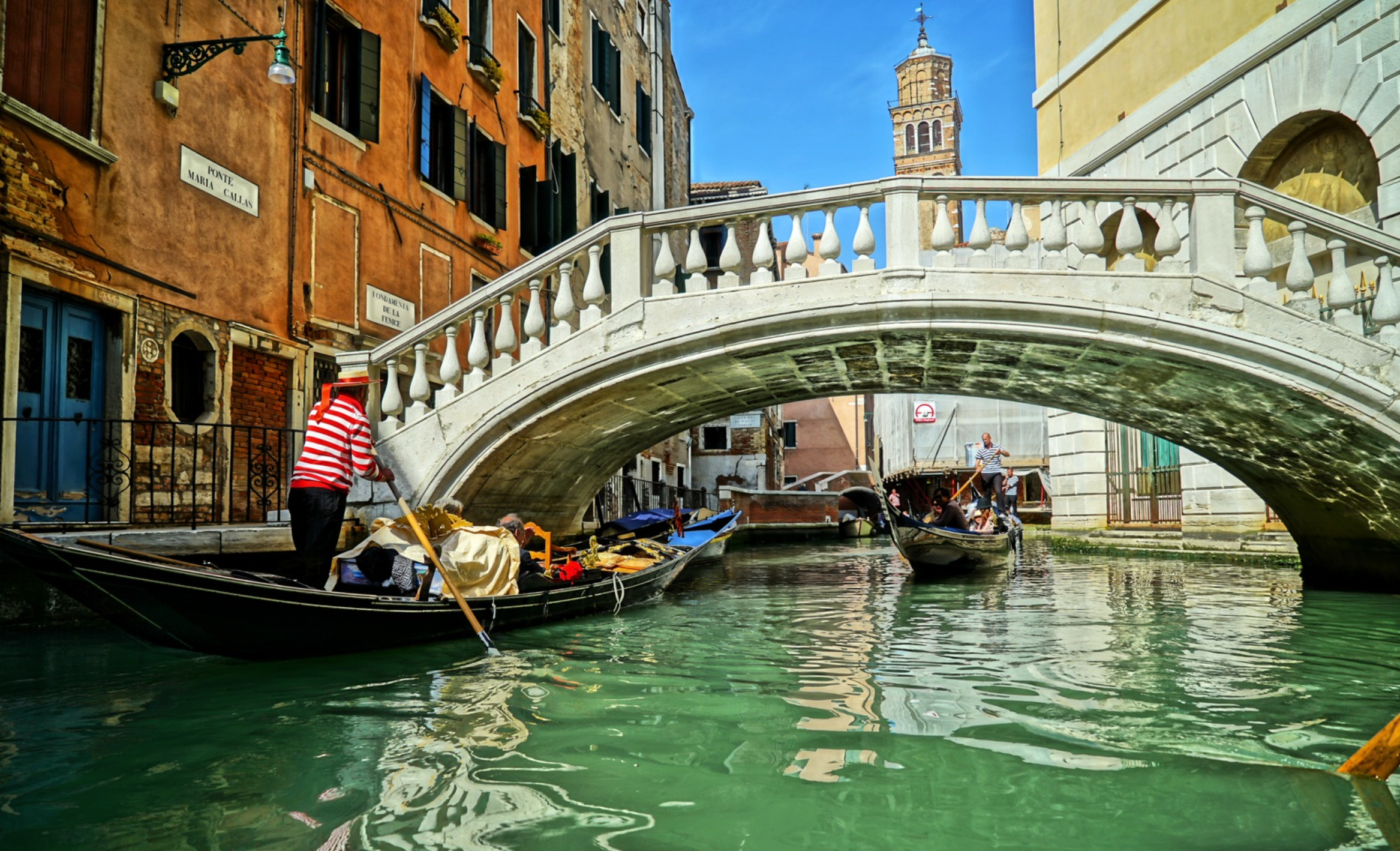 LF Venetië overdag foto met brug